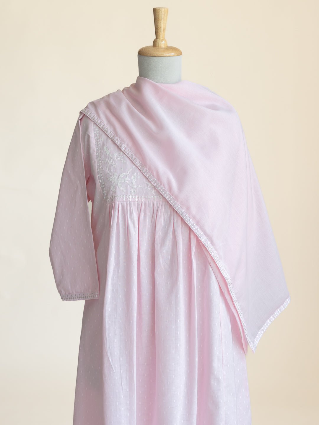 Siyah Cotton Dobby Embroidered A - Line Suit Set - AINA