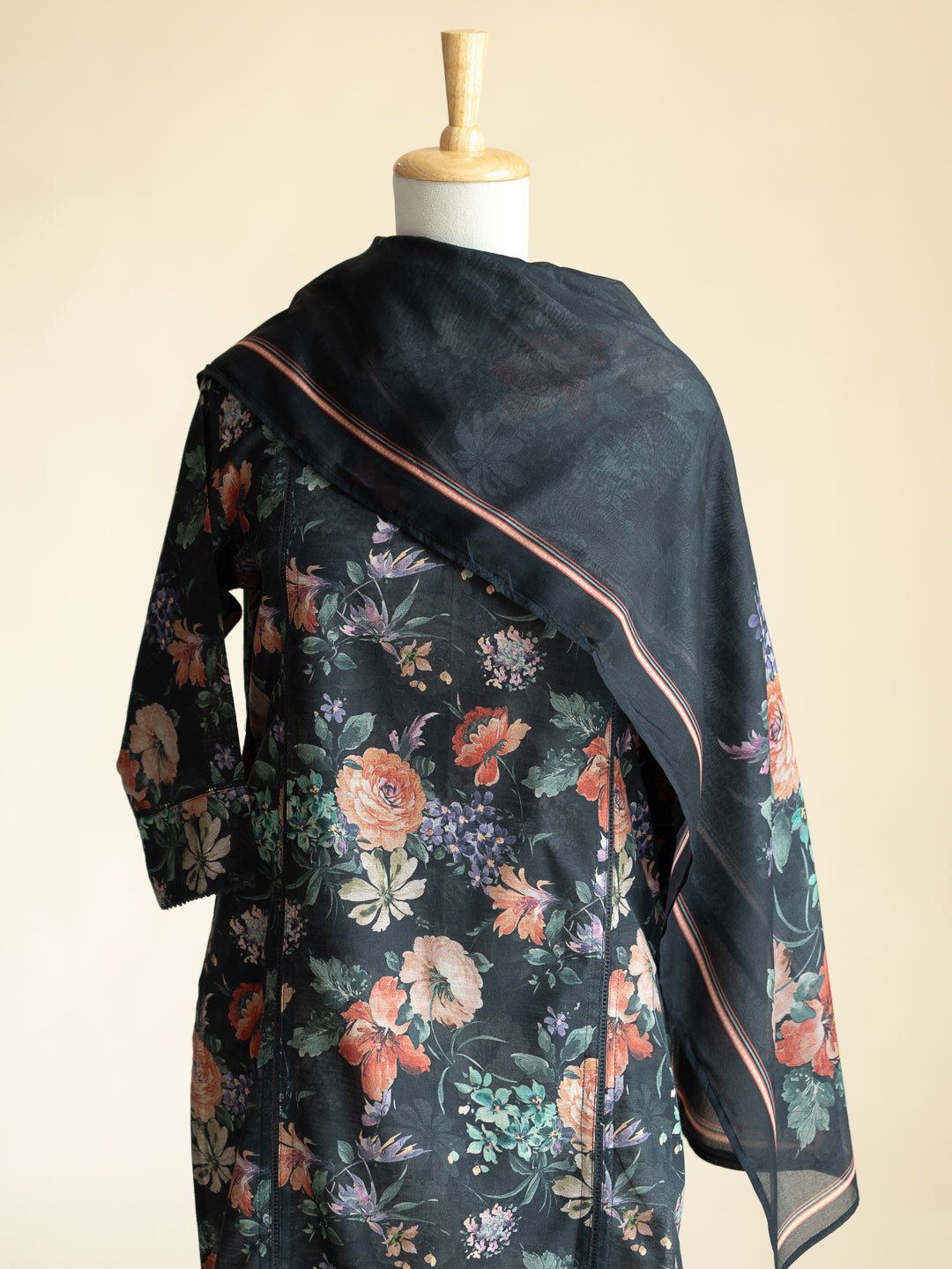 Tamnah Cotton Digital Printed Straight Suit Set - AINA