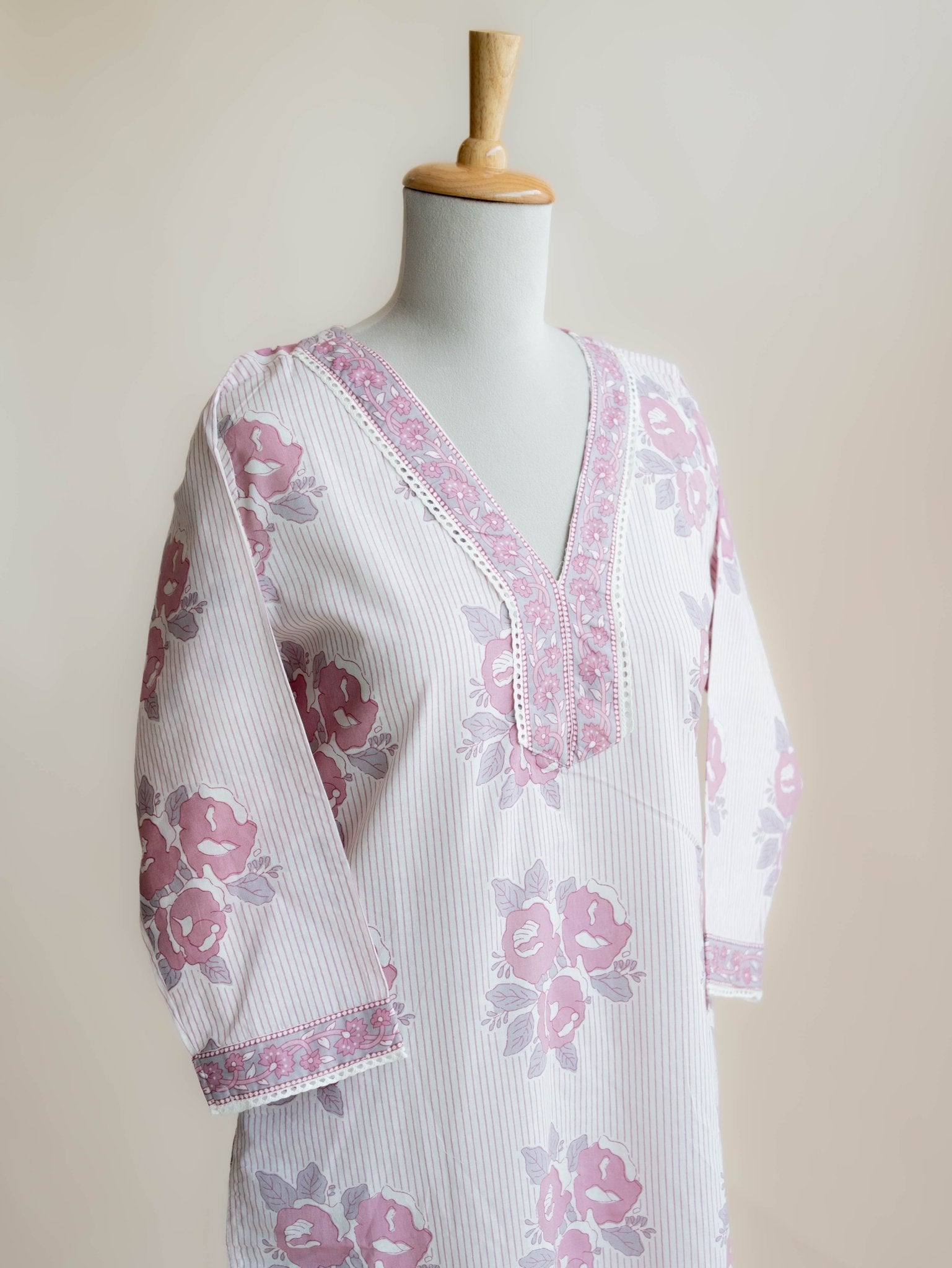 Taniya Cotton Printed Straight Kurta - AINA