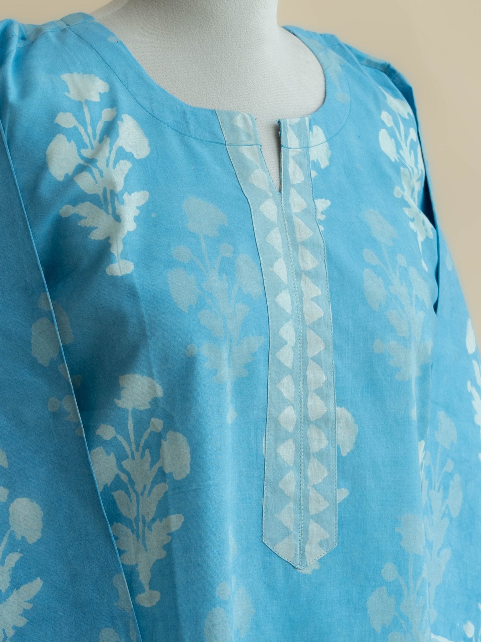 Tavisha Cotton Block Printed Straight Kurta - AINA