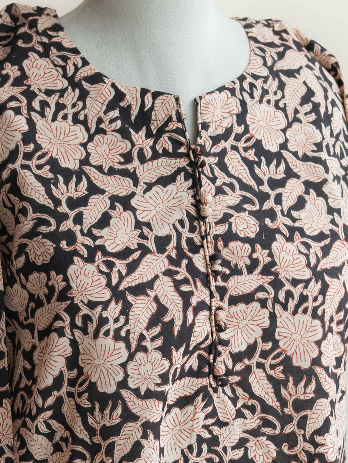Thisha Cotton Block Printed Straight Kurta - AINA