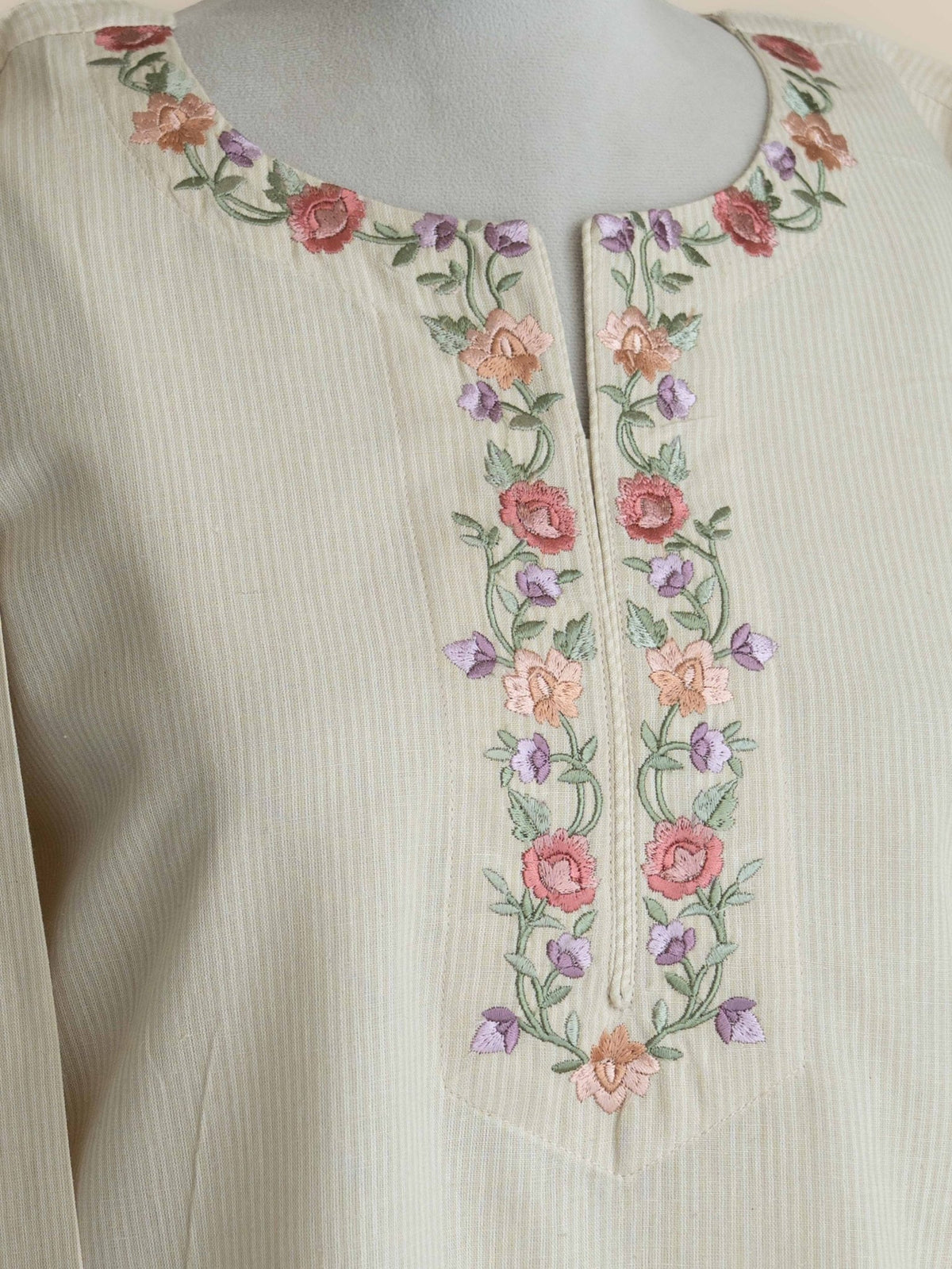 Yavni Cotton Handloom Embroidered Straight Kurta - AINA