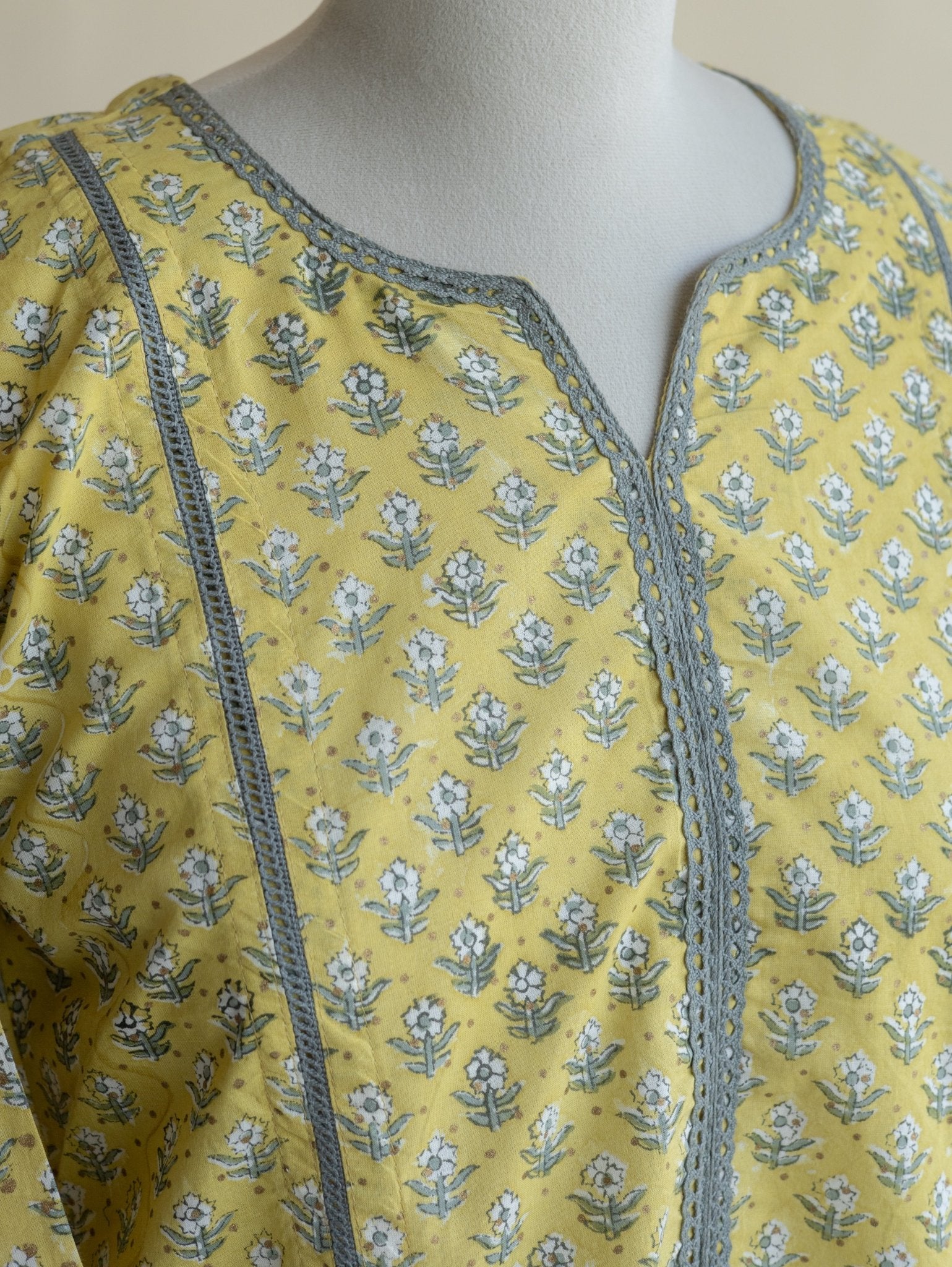 Ziva Cotton Block Printed Straight Kurta - AINA